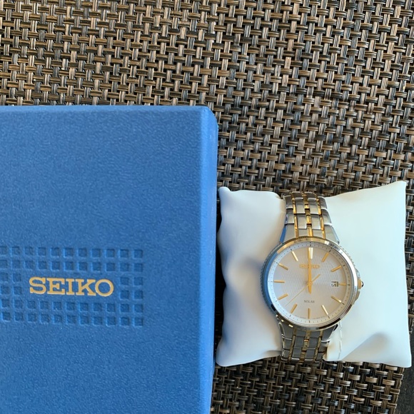 Men Watch - Picture 3 of 9